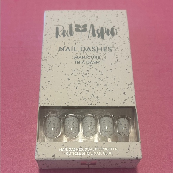 Red Aspen Other - Red Aspen Nail Dashes Manicure Kit SANTORINI CALDRA New in Box